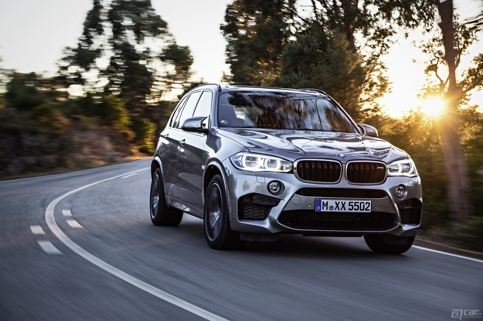 00053_2016-bmw-x5m-x6m-53